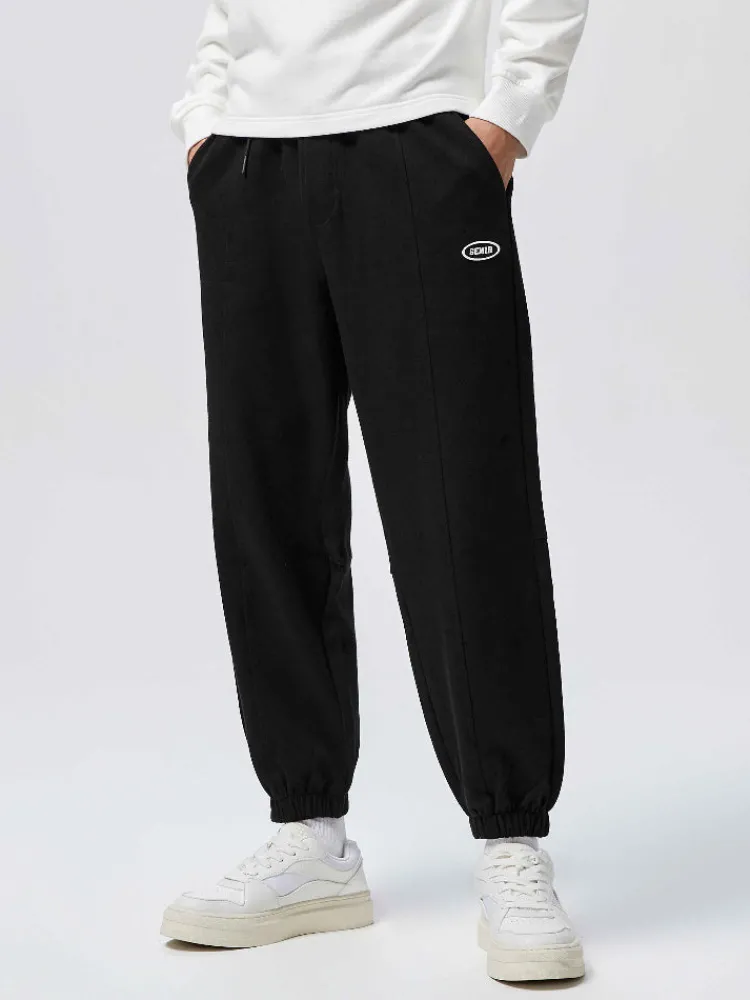 mens_ut_interlock_d_badge_2-4.webp SEMIR Men's UT Interlock 3D Badge Loose Knitted Jogging Pants